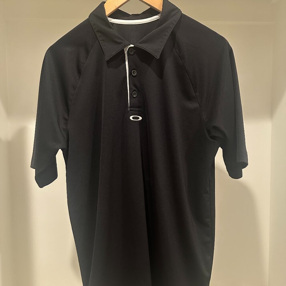 Oakley men's golf polo size small